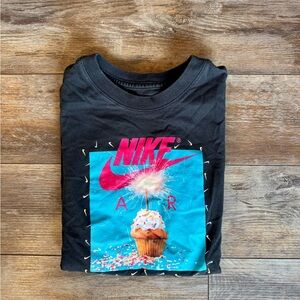 Nike Kids Black Graphic T-Shirt, Youth Large